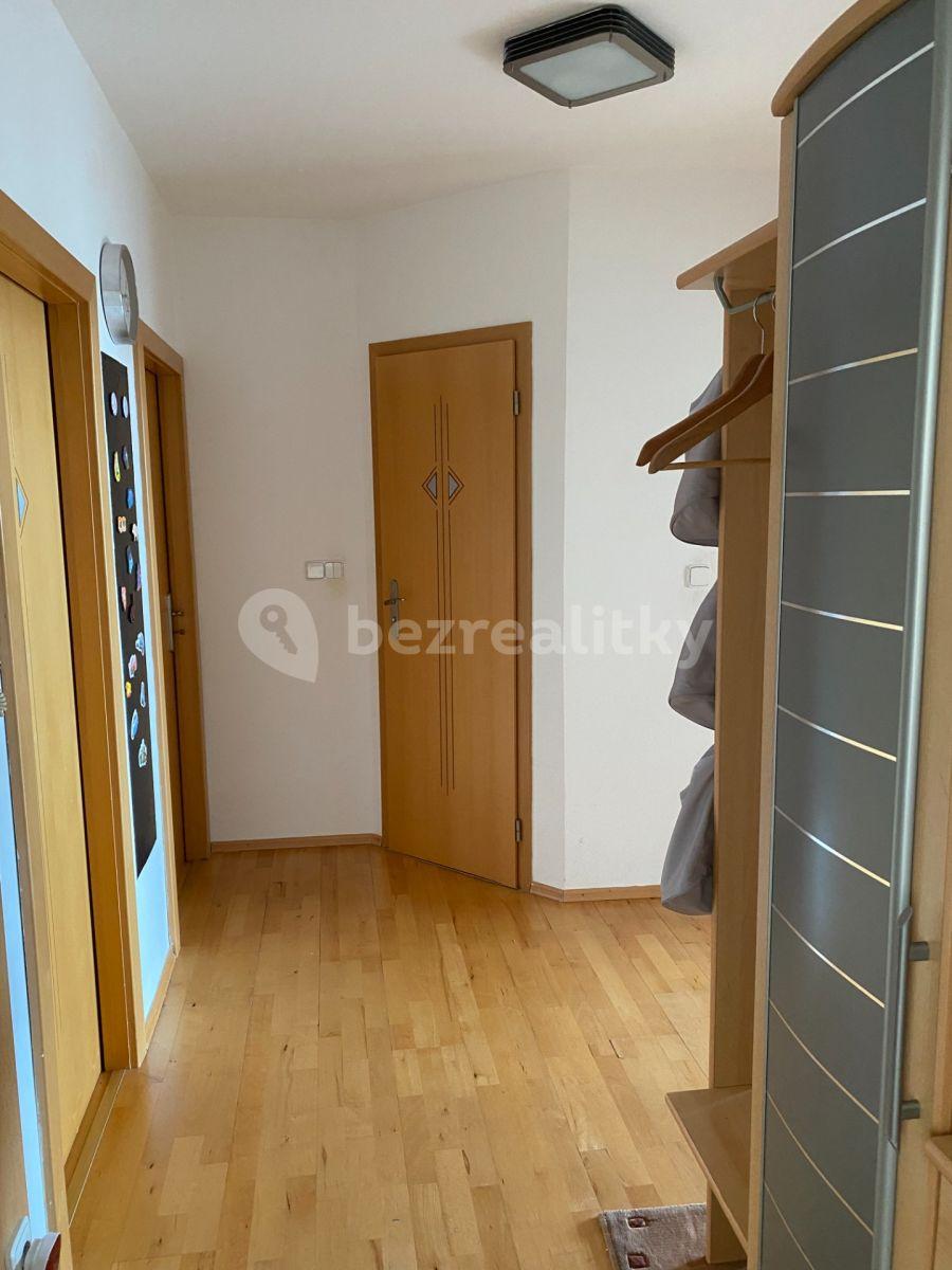 2 bedroom with open-plan kitchen flat to rent, 73 m², Fingerova, Prague, Prague