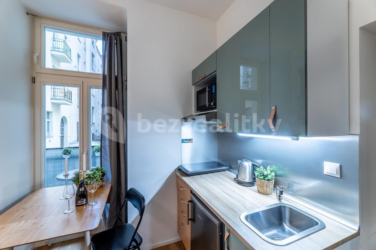 Studio flat to rent, 24 m², Příčná, Prague, Prague