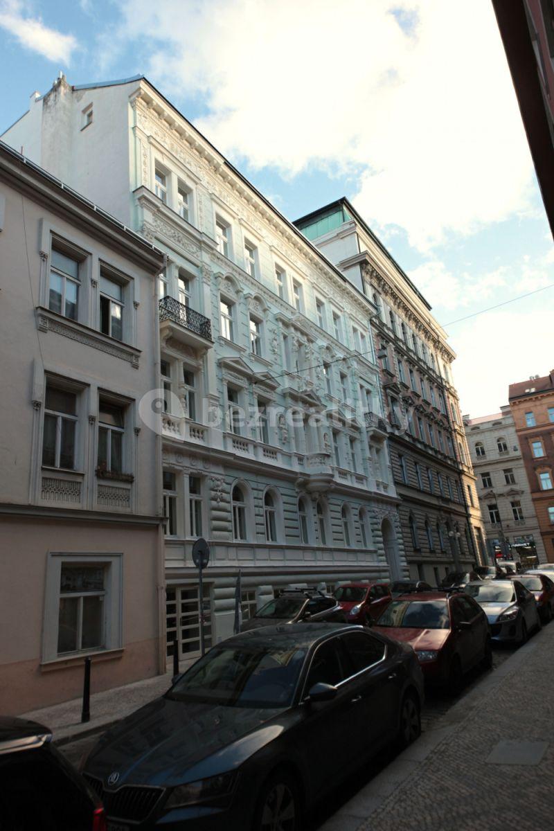 Studio flat to rent, 24 m², Příčná, Prague, Prague