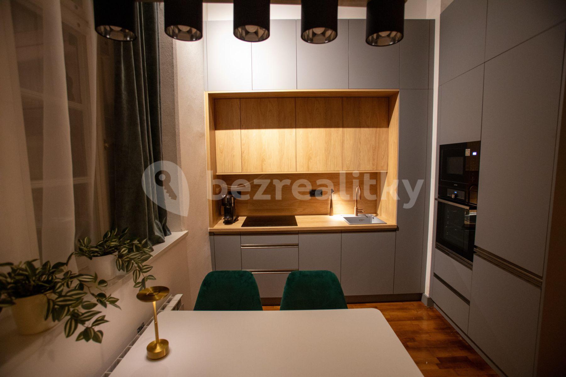 2 bedroom flat to rent, 40 m², Mostecká, Prague, Prague