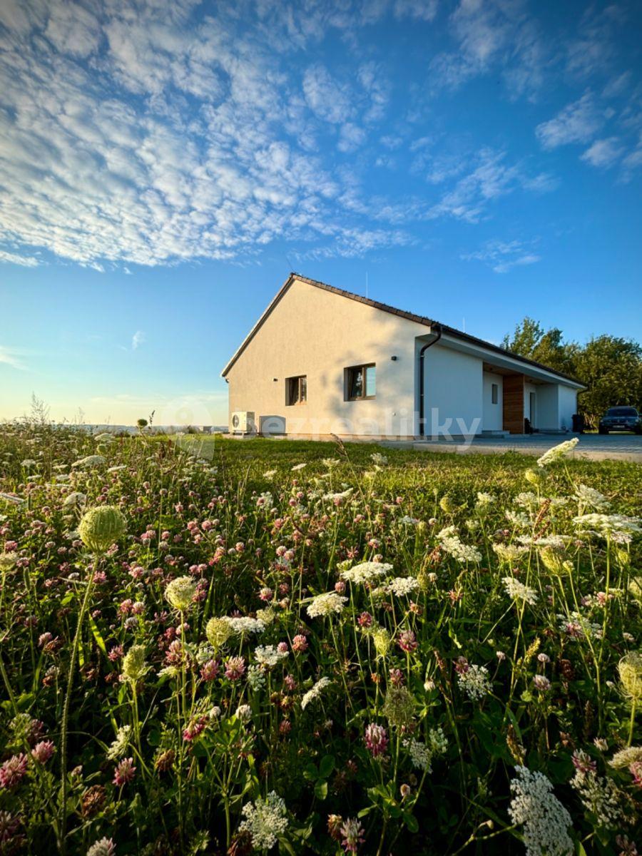 house for sale, 83 m², Dobšice, Jihočeský Region