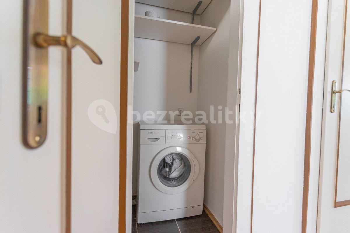 2 bedroom flat to rent, 50 m², U Obecního dvora, Prague, Prague