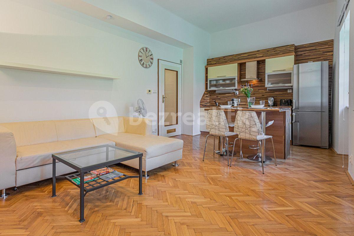 2 bedroom flat to rent, 50 m², U Obecního dvora, Prague, Prague