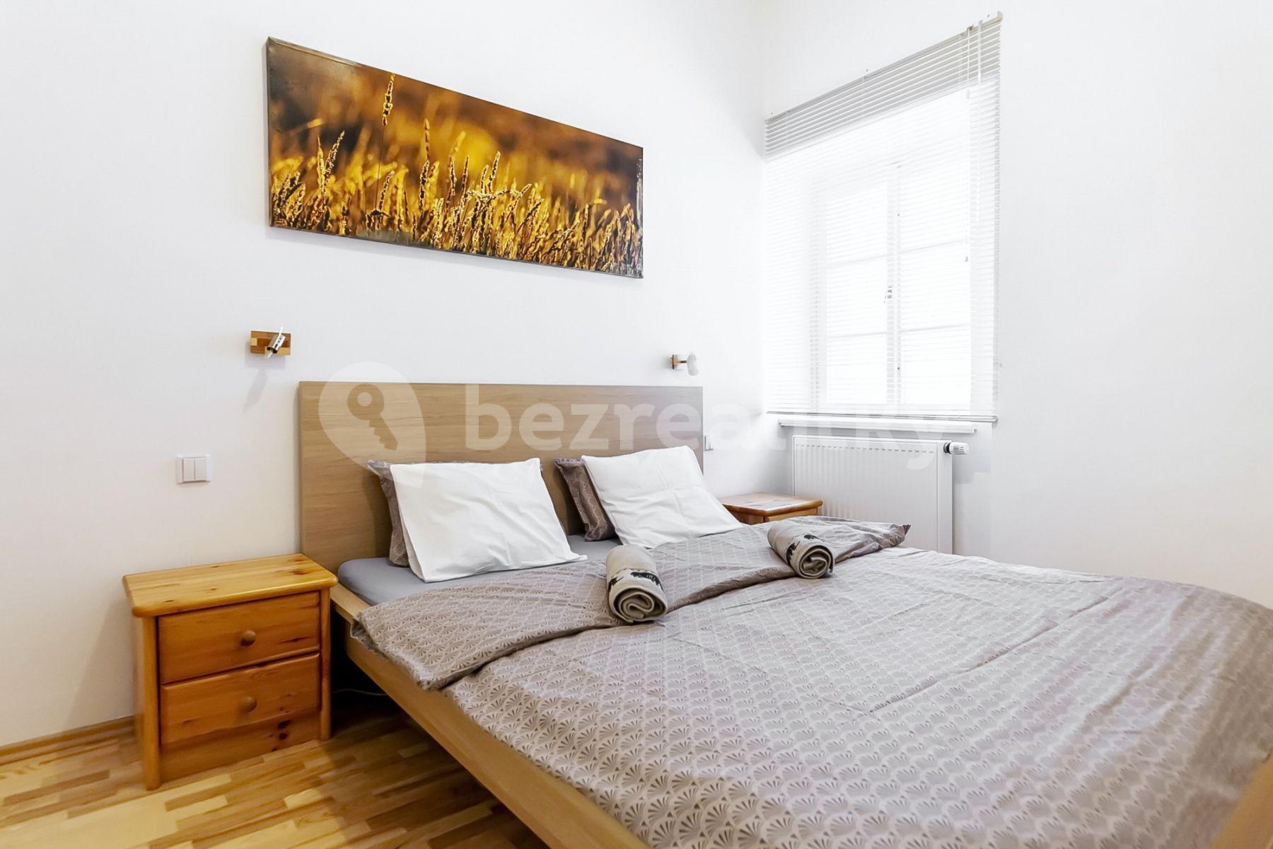 2 bedroom flat to rent, 50 m², U Obecního dvora, Prague, Prague