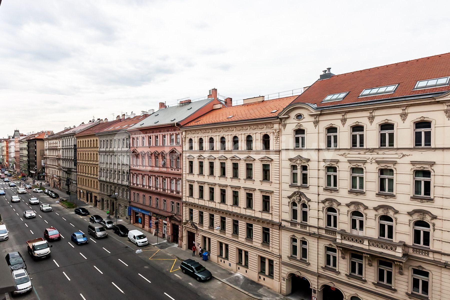 Studio flat to rent, 30 m², Legerova, Prague, Prague