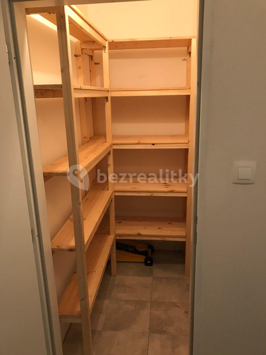 1 bedroom with open-plan kitchen flat for sale, 48 m², Palackého, Český Brod, Středočeský Region