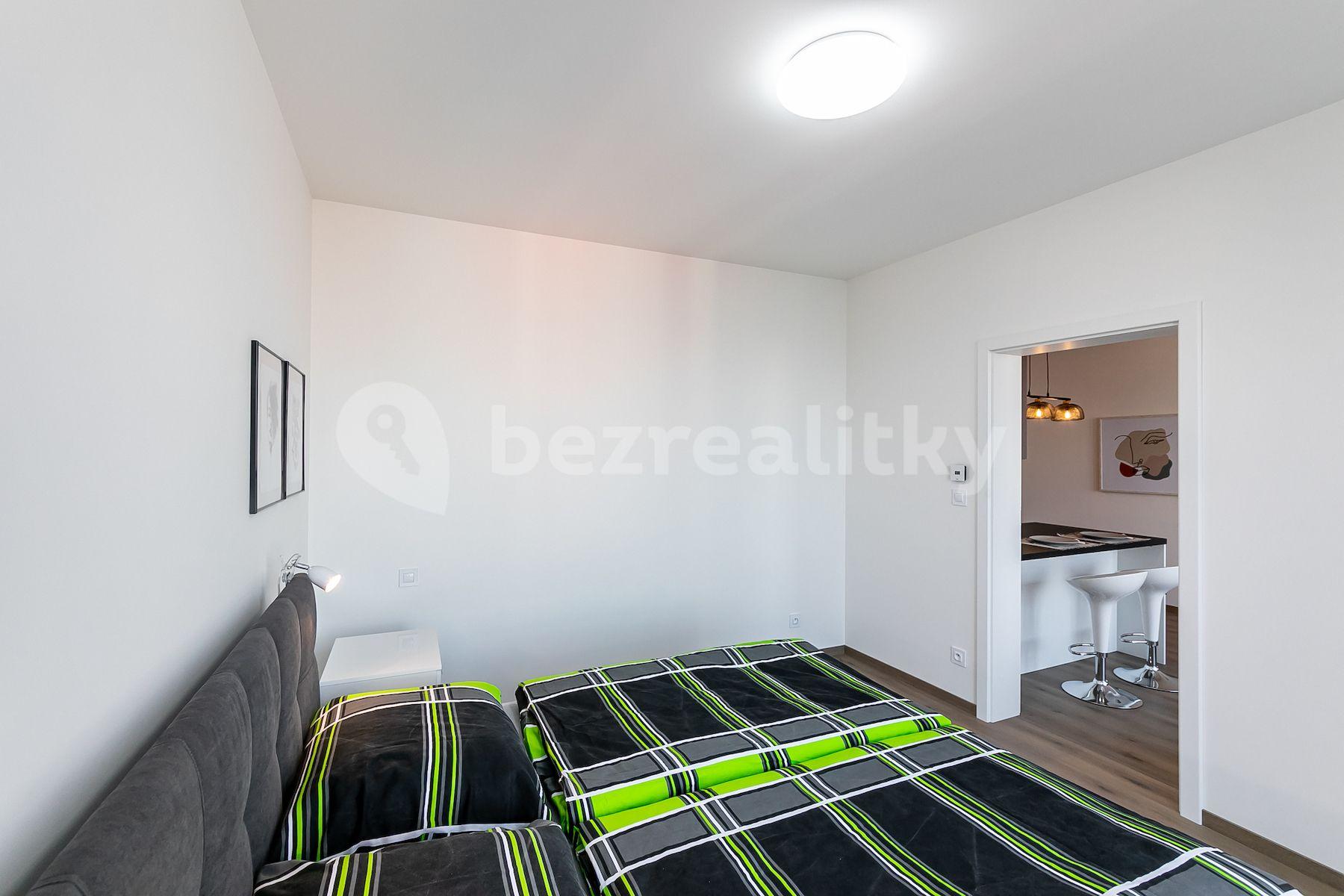 1 bedroom with open-plan kitchen flat for sale, 58 m², Choceradská, Prague, Prague