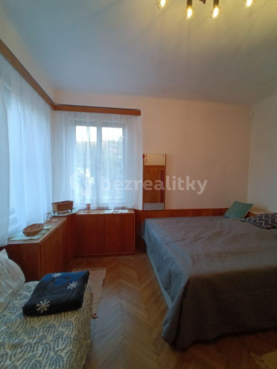 4 bedroom flat to rent, 100 m², Nad Václavkou, Prague, Prague