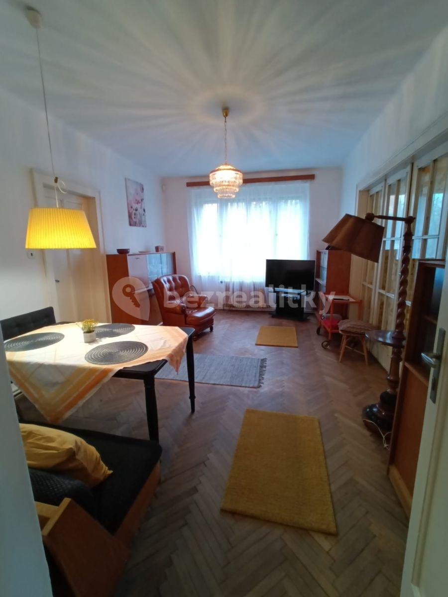 4 bedroom flat to rent, 100 m², Nad Václavkou, Prague, Prague