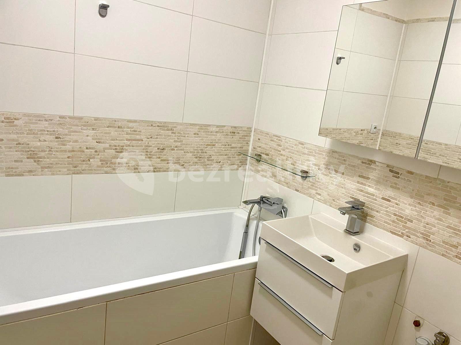 3 bedroom flat for sale, 64 m², Jablonecká, Prague, Prague