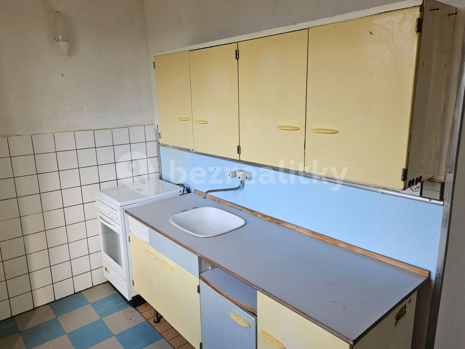 2 bedroom flat for sale, 57 m², Sládkova, Karlovy Vary, Karlovarský Region