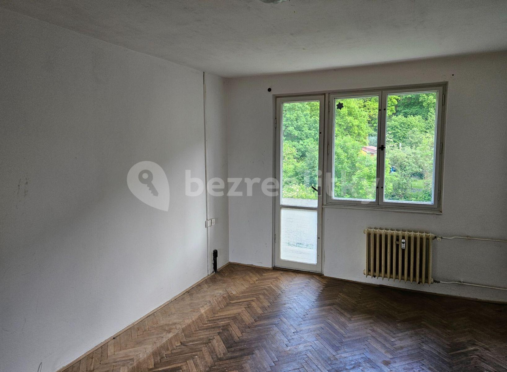 2 bedroom flat for sale, 57 m², Sládkova, Karlovy Vary, Karlovarský Region