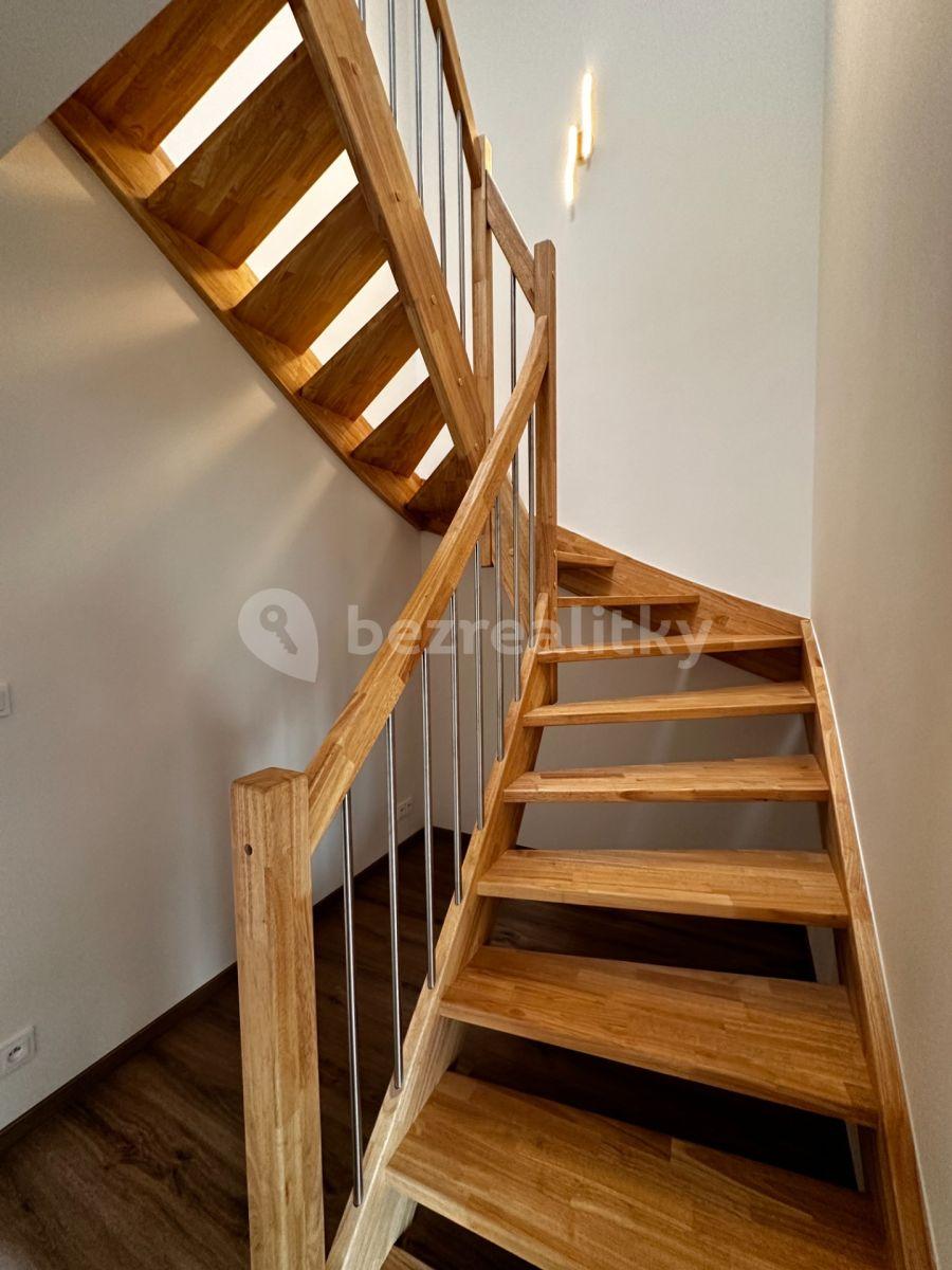 house to rent, 107 m², Hůlkova, Prague, Prague