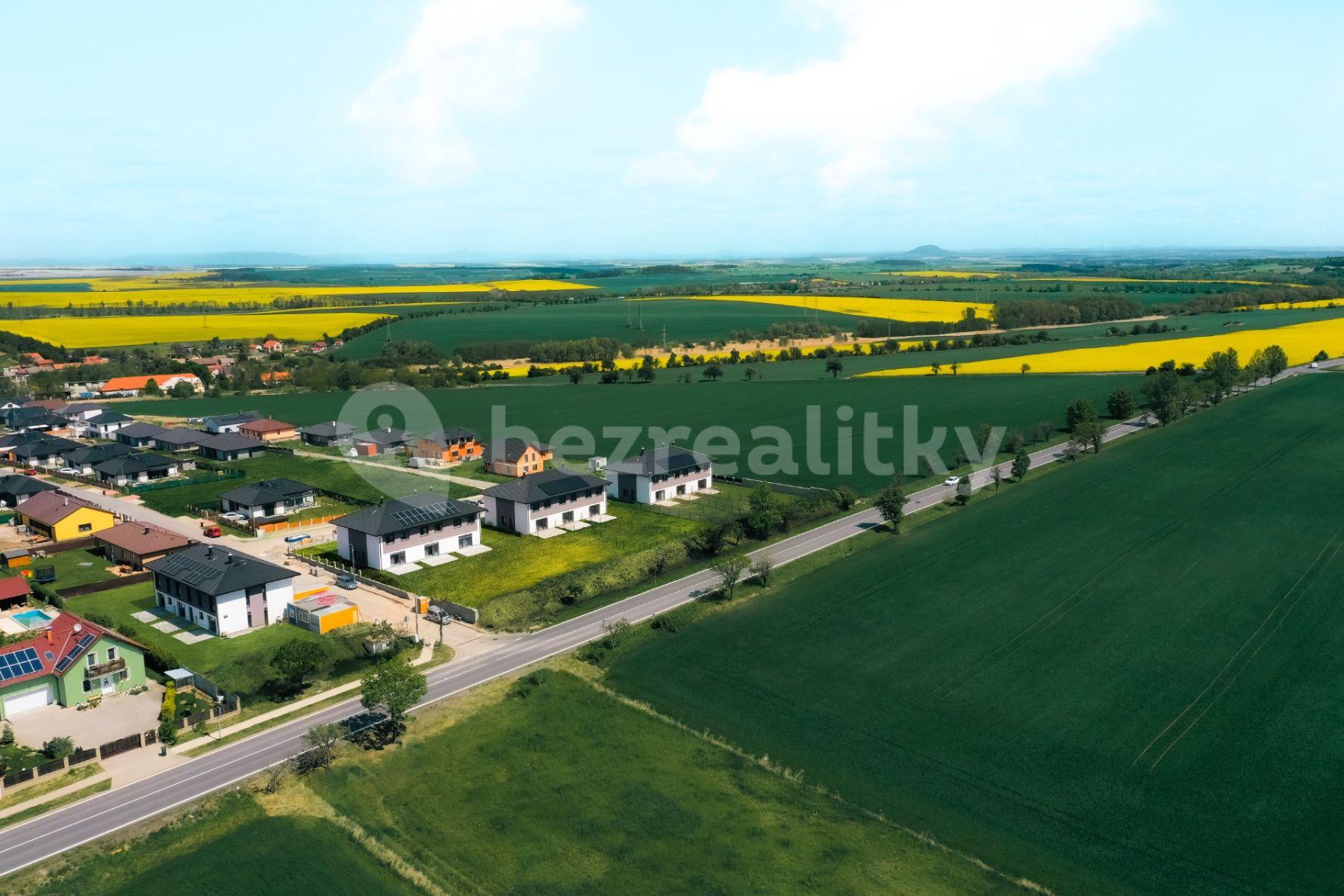 house for sale, 131 m², Tuřany, Středočeský Region