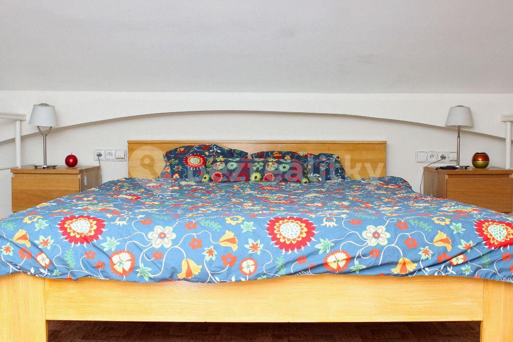 1 bedroom flat to rent, 44 m², Na Valentince, Prague, Prague