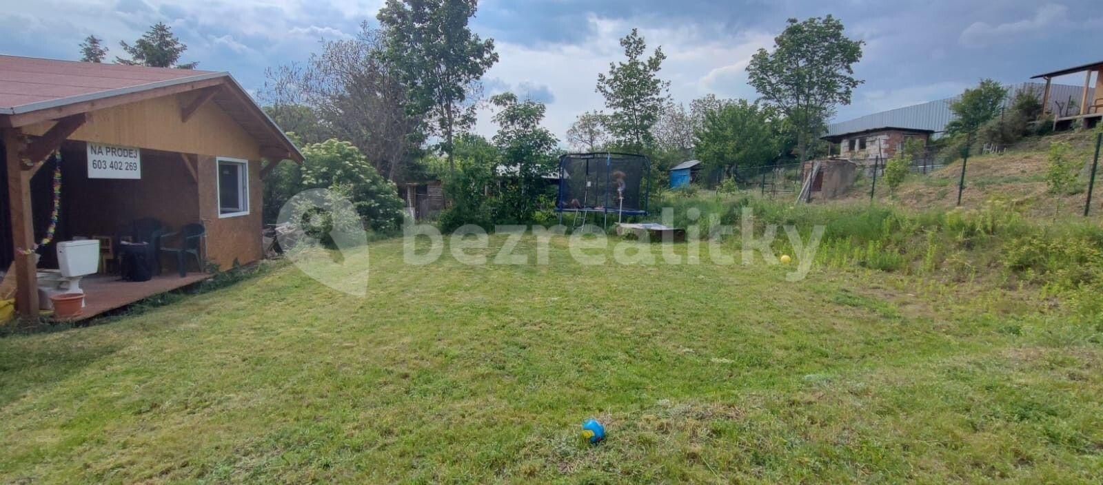 recreational property for sale, 550 m², Na Slatinách, Prague, Prague