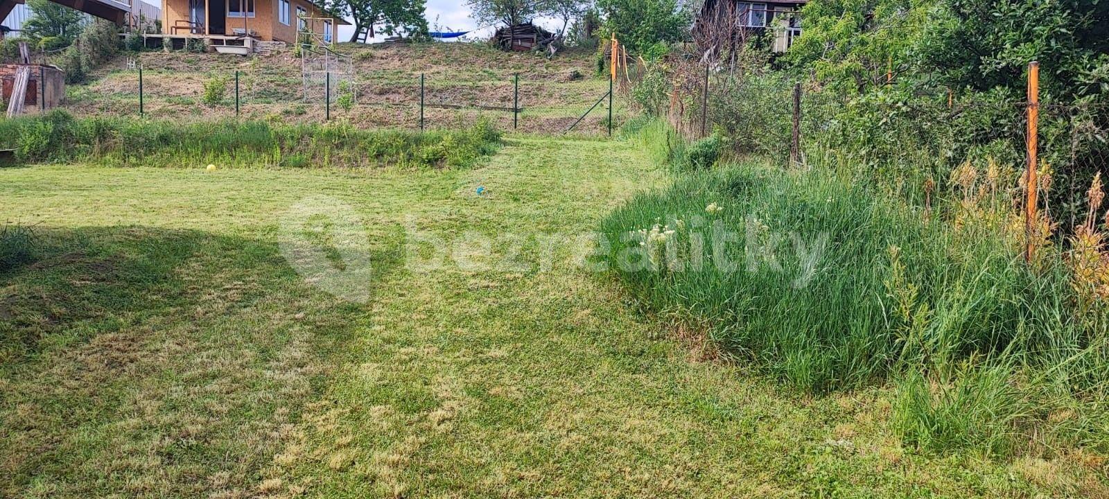 recreational property for sale, 550 m², Na Slatinách, Prague, Prague