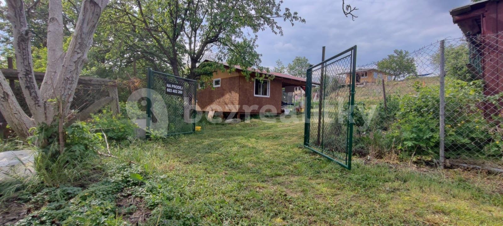 recreational property for sale, 550 m², Na Slatinách, Prague, Prague