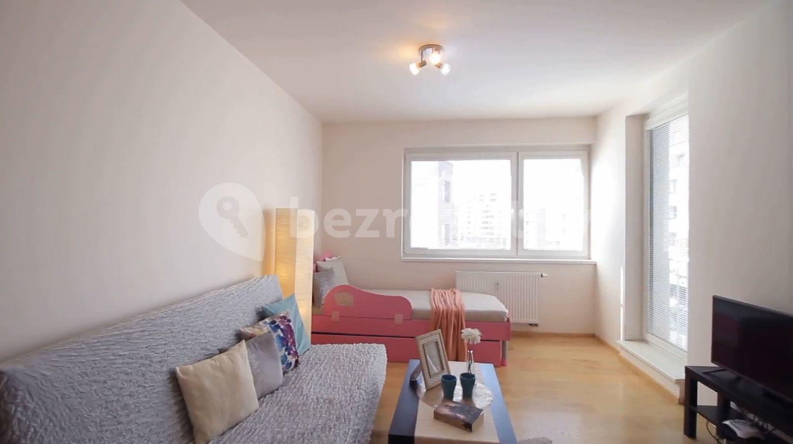 1 bedroom with open-plan kitchen flat to rent, 60 m², Zakšínská, Prague, Prague