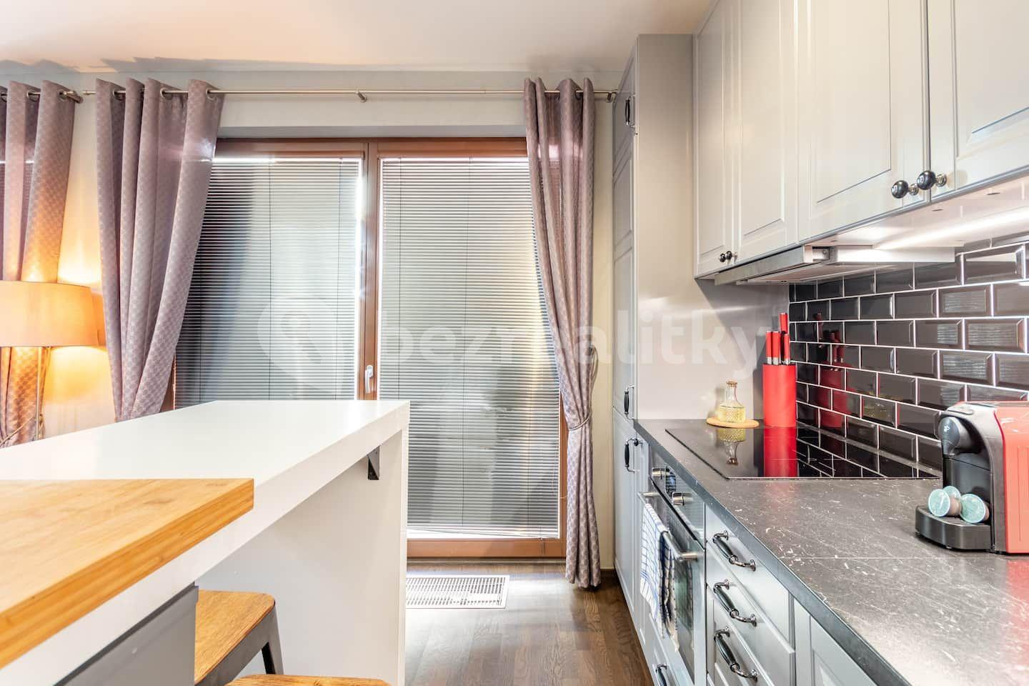 Studio flat to rent, 39 m², Mozartova, Prague, Prague