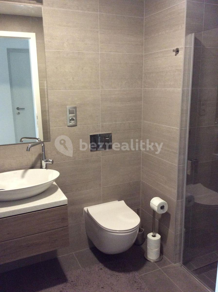 Studio flat for sale, 43 m², Menclova, Prague, Prague