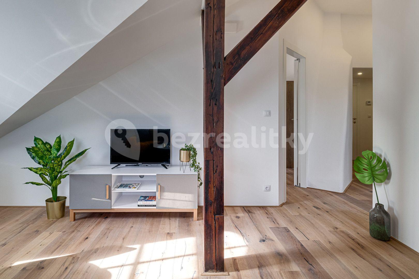 2 bedroom with open-plan kitchen flat to rent, 67 m², Kaizlovy sady, Prague, Prague