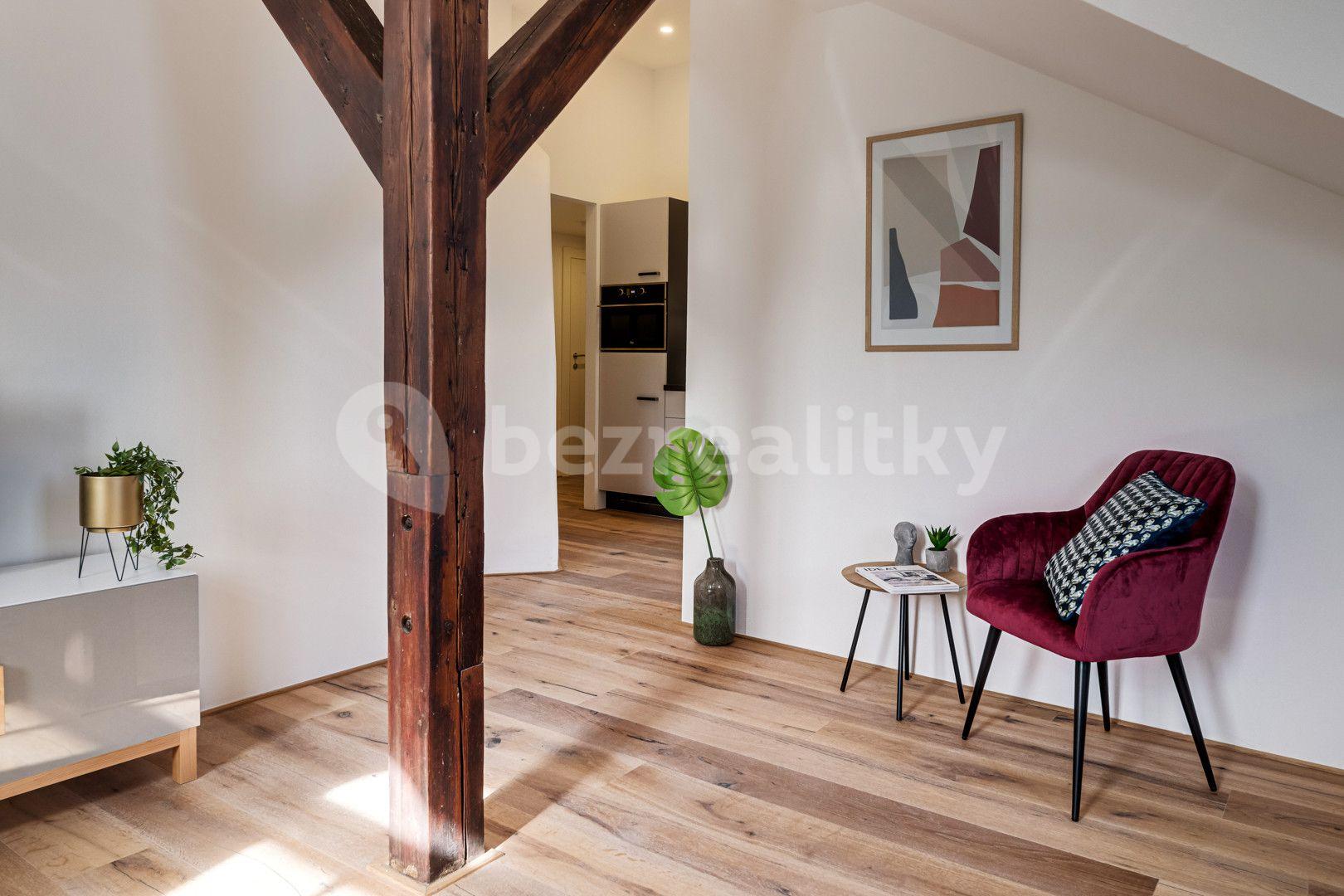 2 bedroom with open-plan kitchen flat to rent, 67 m², Kaizlovy sady, Prague, Prague