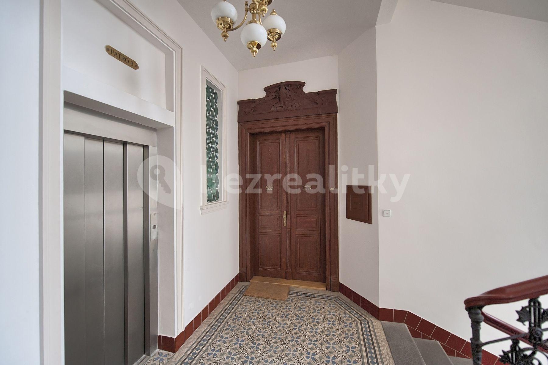 4 bedroom flat to rent, 111 m², Maiselova, Prague, Prague