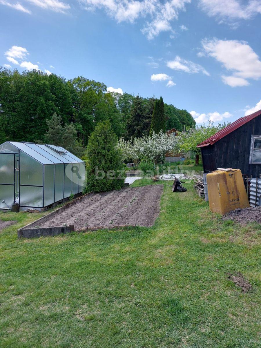 plot for sale, 426 m², Hradečno, Středočeský Region