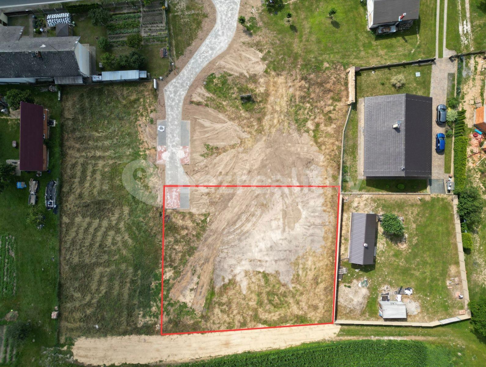 plot for sale, 1,051 m², Plužná, Středočeský Region