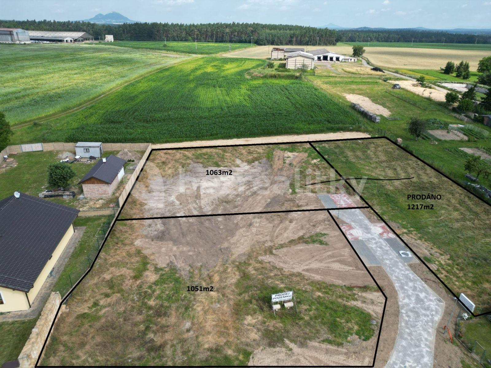 plot for sale, 1,051 m², Plužná, Středočeský Region