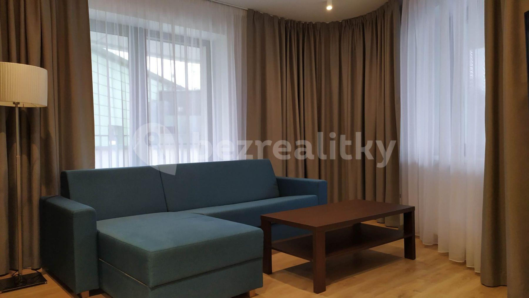 1 bedroom with open-plan kitchen flat to rent, 81 m², Mukařovského, Prague, Prague