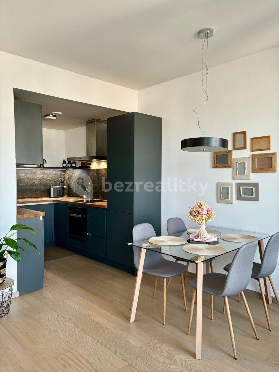 2 bedroom flat for sale, 56 m², Landererova, Bratislava - mestská časť Staré Mesto, Bratislavský Region