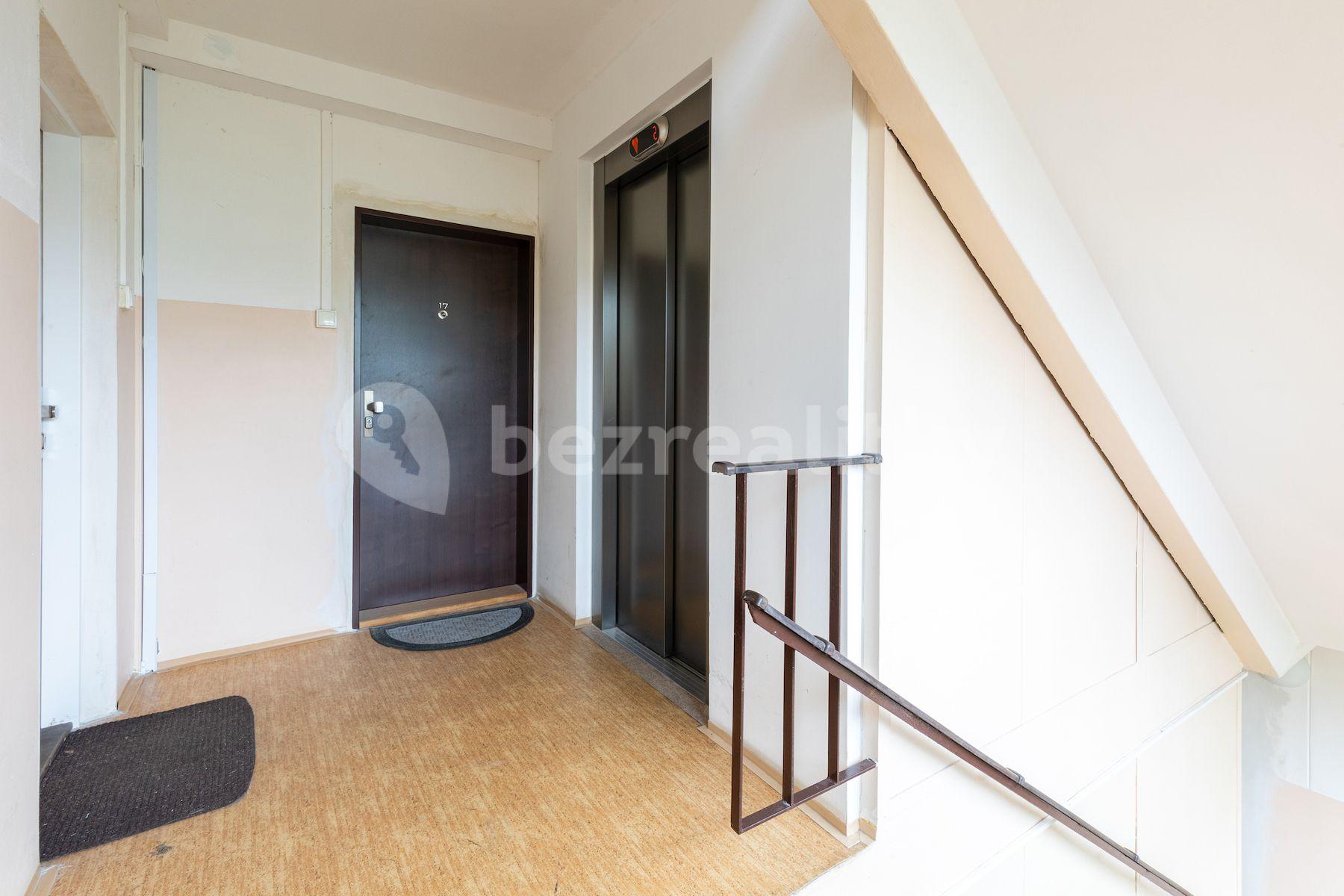 2 bedroom with open-plan kitchen flat for sale, 69 m², Murgašova, Prague, Prague