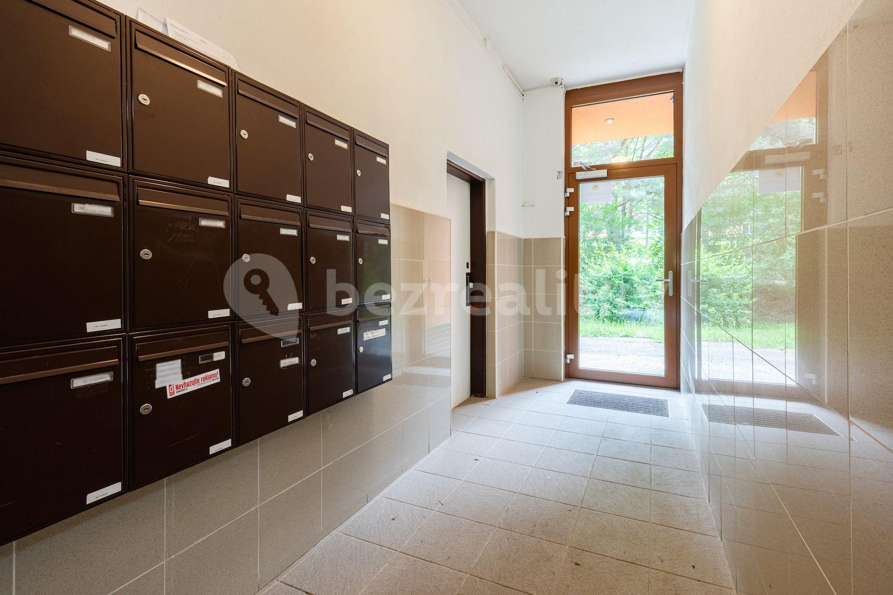 2 bedroom with open-plan kitchen flat for sale, 69 m², Murgašova, Prague, Prague