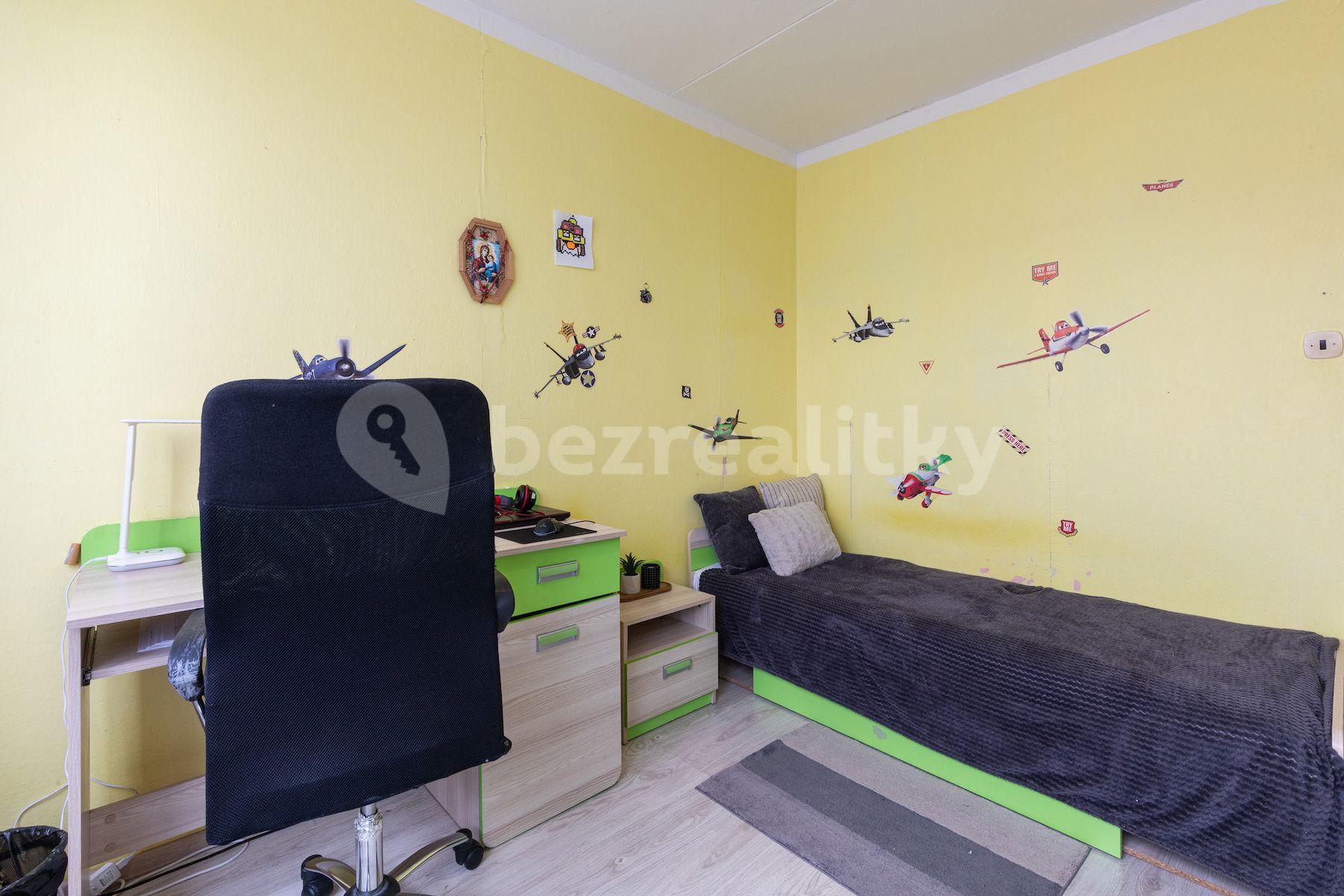 2 bedroom with open-plan kitchen flat for sale, 69 m², Murgašova, Prague, Prague