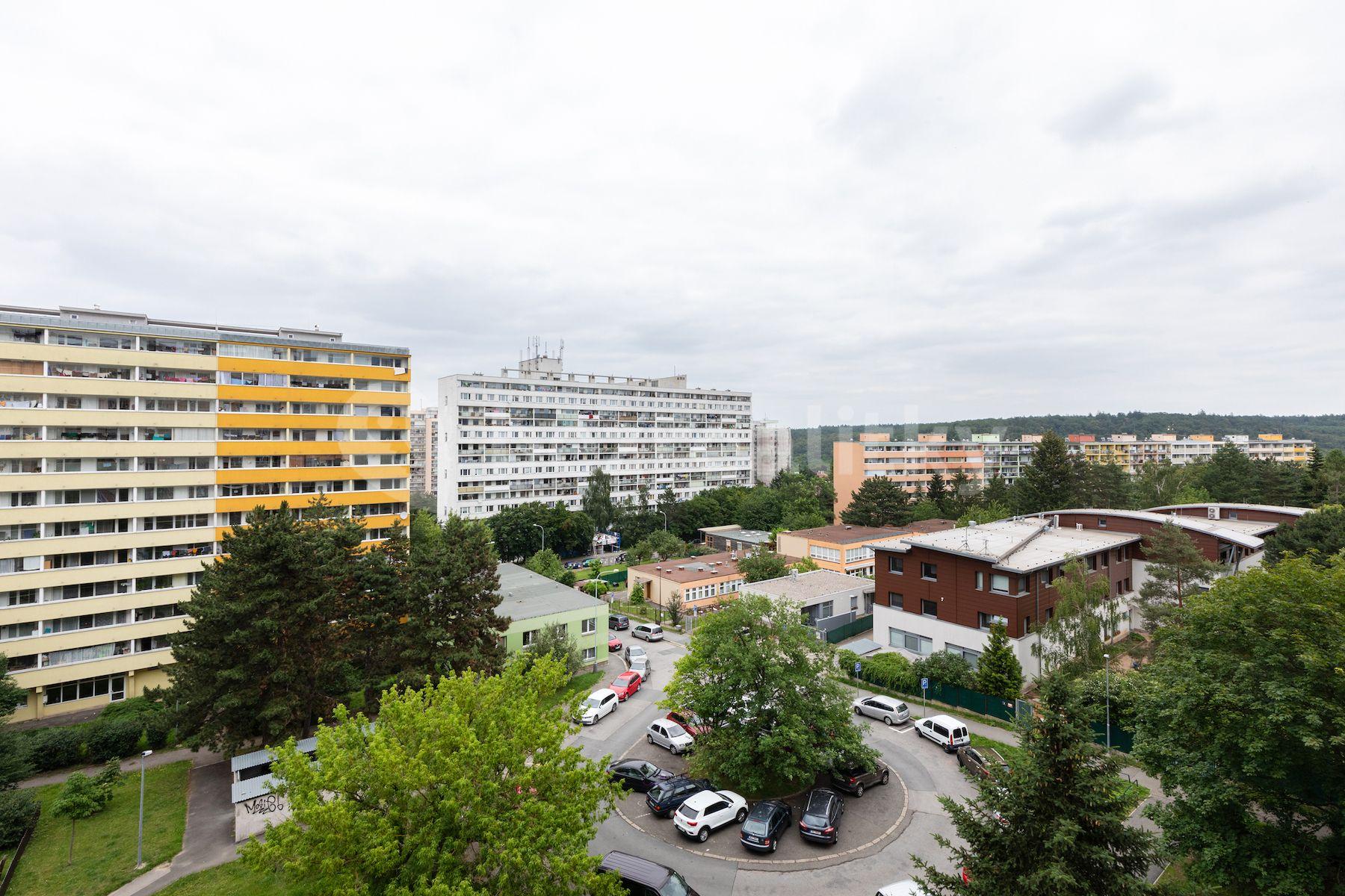 2 bedroom with open-plan kitchen flat for sale, 69 m², Murgašova, Prague, Prague