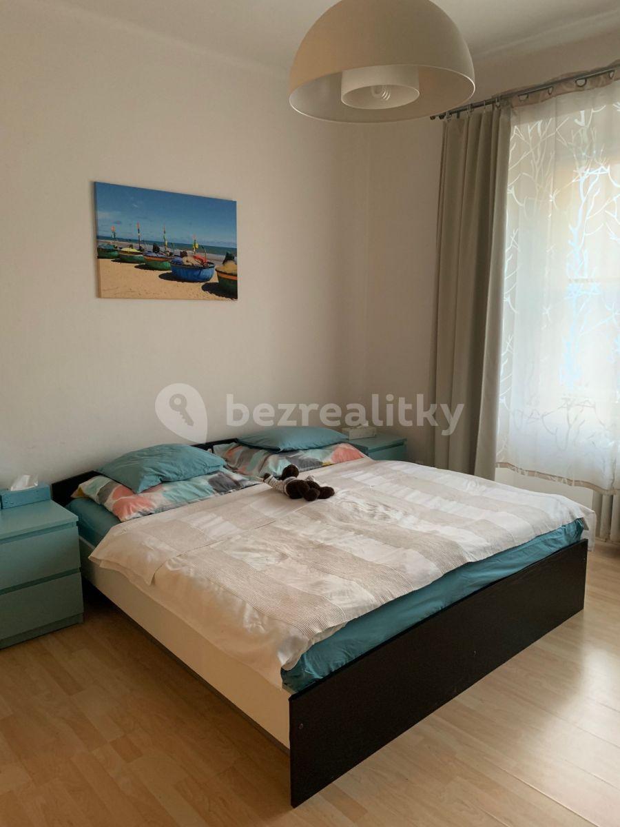 1 bedroom with open-plan kitchen flat to rent, 52 m², U Křížku, Prague, Prague