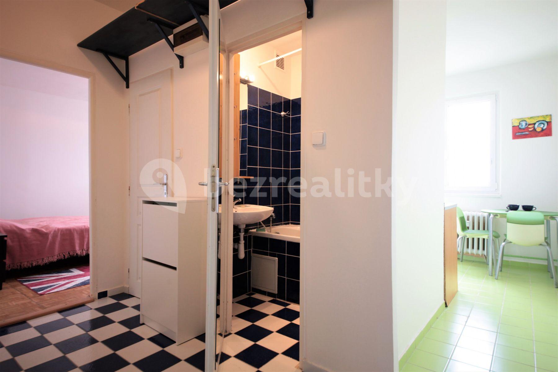 2 bedroom flat to rent, 53 m², Arabská, Prague, Prague