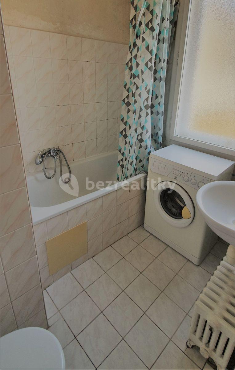 1 bedroom flat to rent, 25 m², U Nemocenské pojišťovny, Prague, Prague