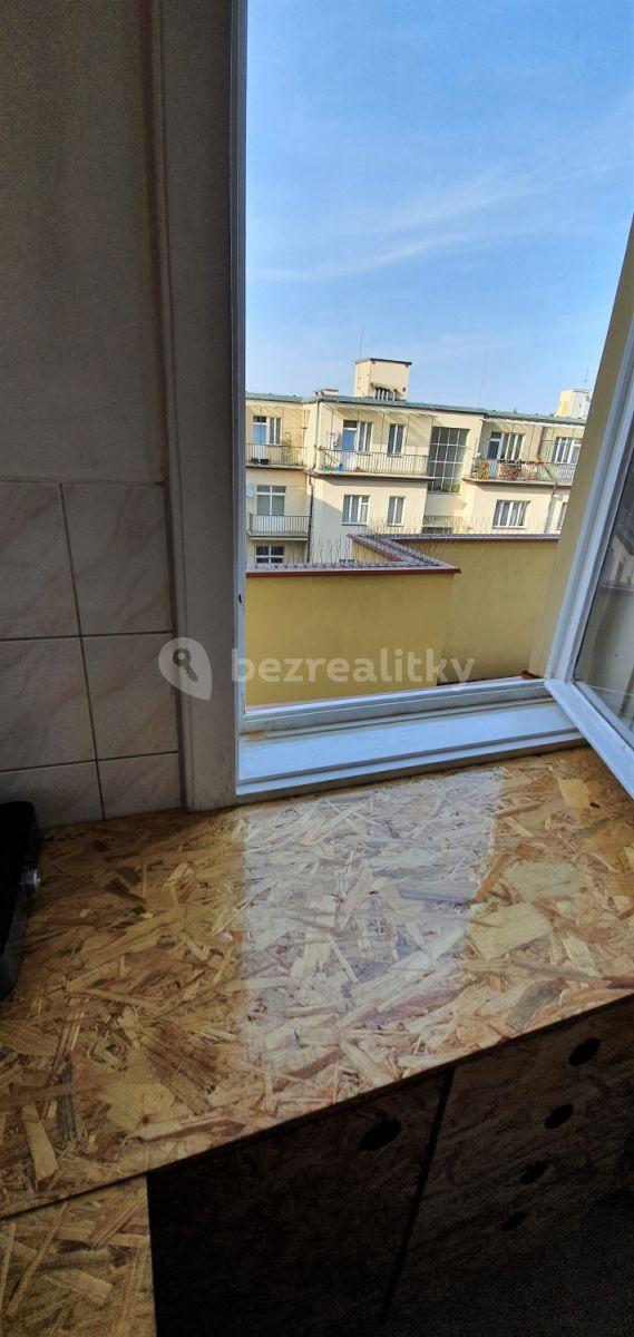 1 bedroom flat to rent, 25 m², U Nemocenské pojišťovny, Prague, Prague