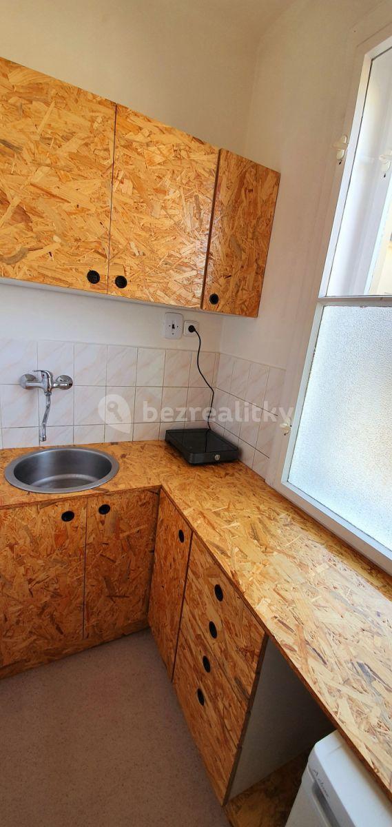 1 bedroom flat to rent, 25 m², U Nemocenské pojišťovny, Prague, Prague