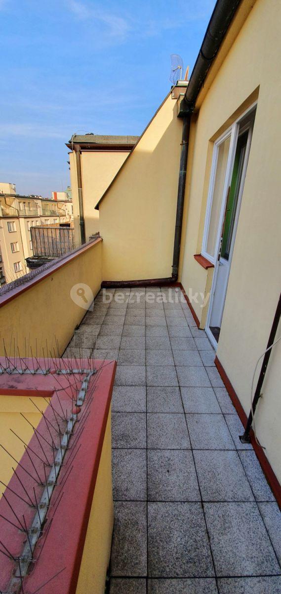 1 bedroom flat to rent, 25 m², U Nemocenské pojišťovny, Prague, Prague