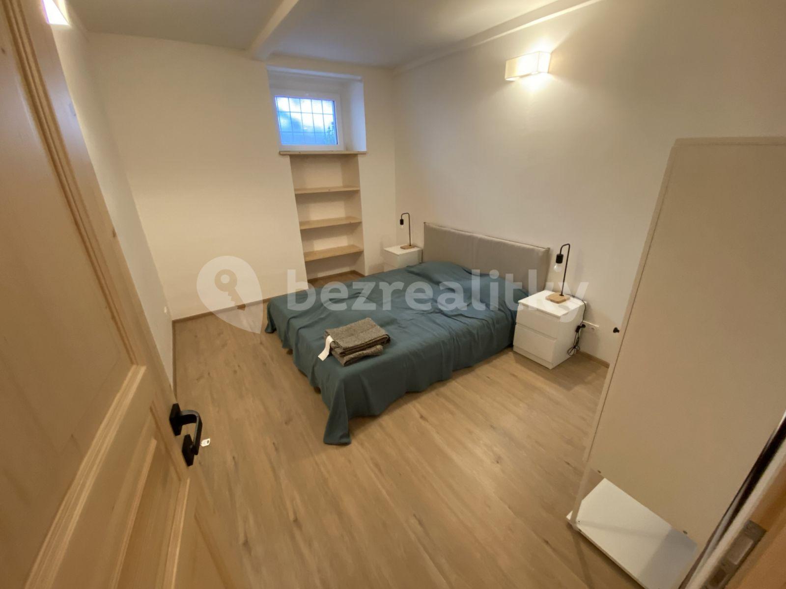 2 bedroom flat to rent, 40 m², Za Vokovickou Vozovnou, Prague, Prague