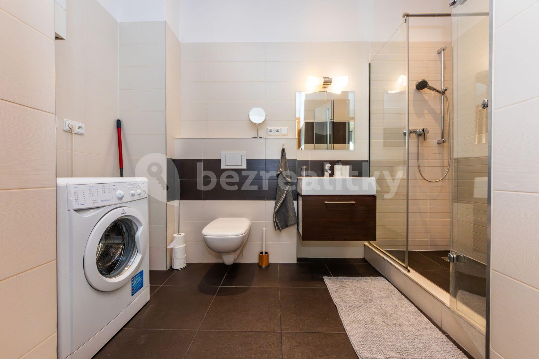 1 bedroom with open-plan kitchen flat to rent, 50 m², Kubelíkova, Prague, Prague