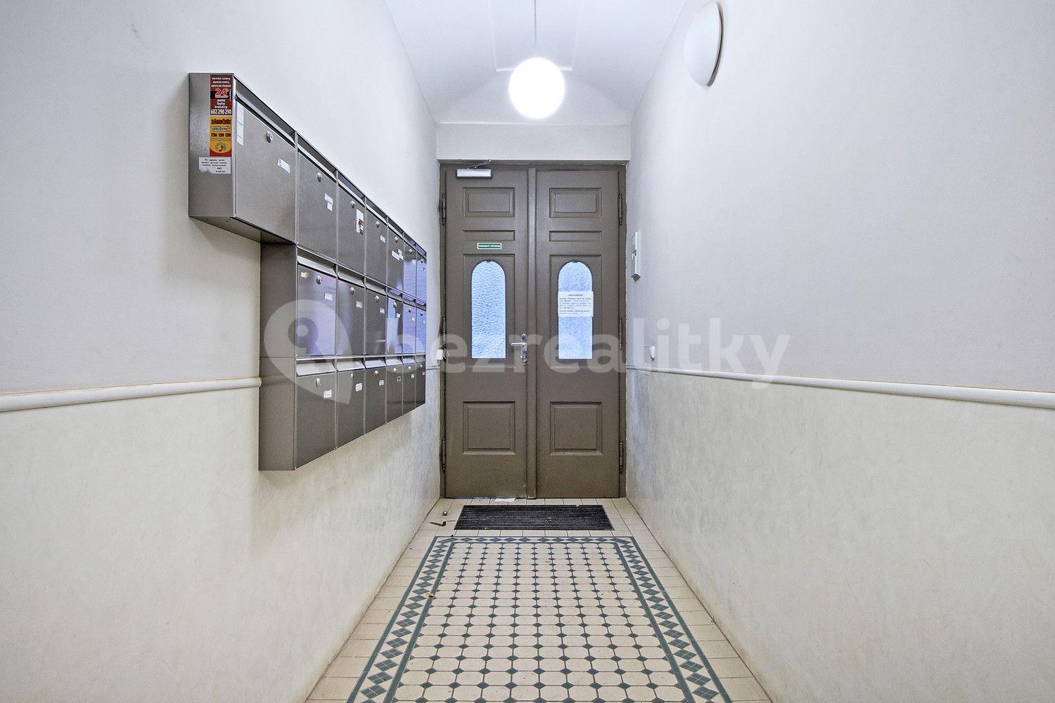 1 bedroom with open-plan kitchen flat to rent, 50 m², Kubelíkova, Prague, Prague