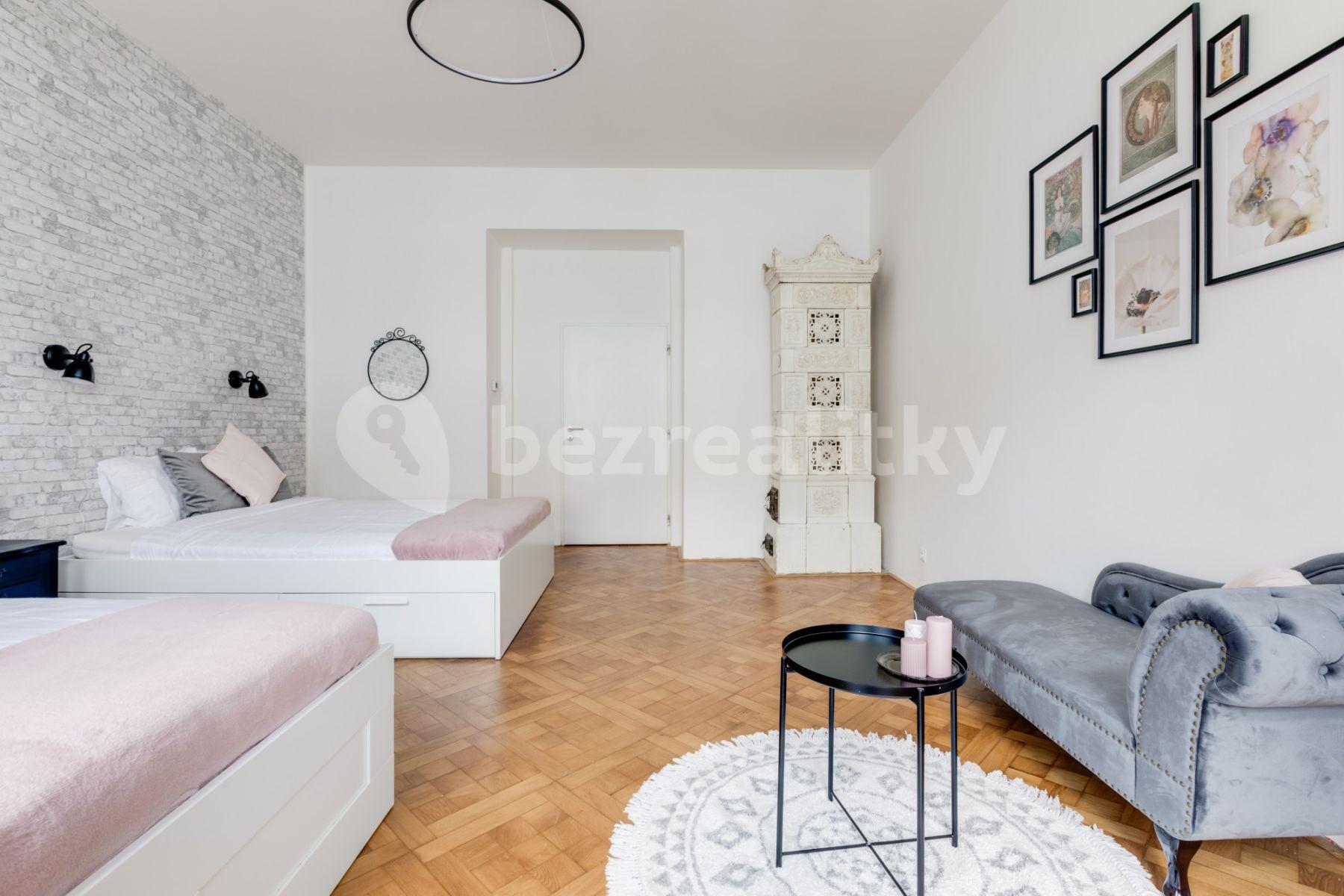 Studio flat to rent, 55 m², Lublaňská, Prague, Prague