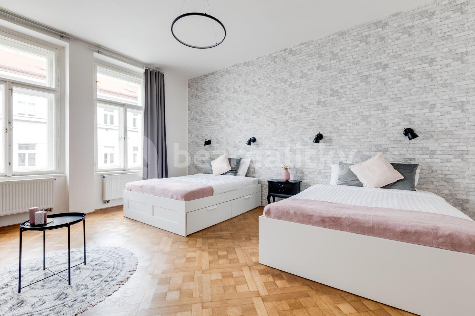 Studio flat to rent, 55 m², Lublaňská, Prague, Prague