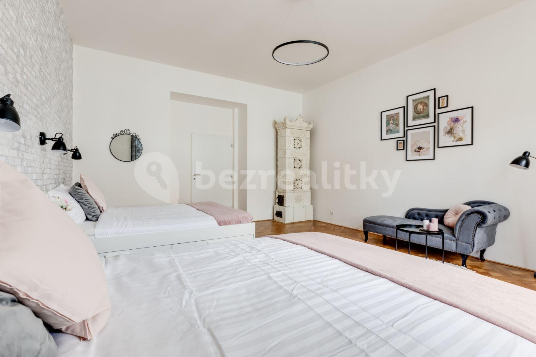 Studio flat to rent, 55 m², Lublaňská, Prague, Prague