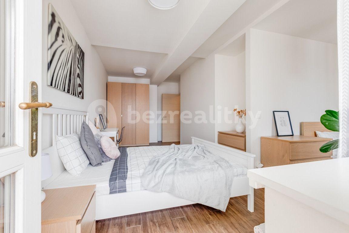 1 bedroom with open-plan kitchen flat to rent, 55 m², Legerova, Prague, Prague